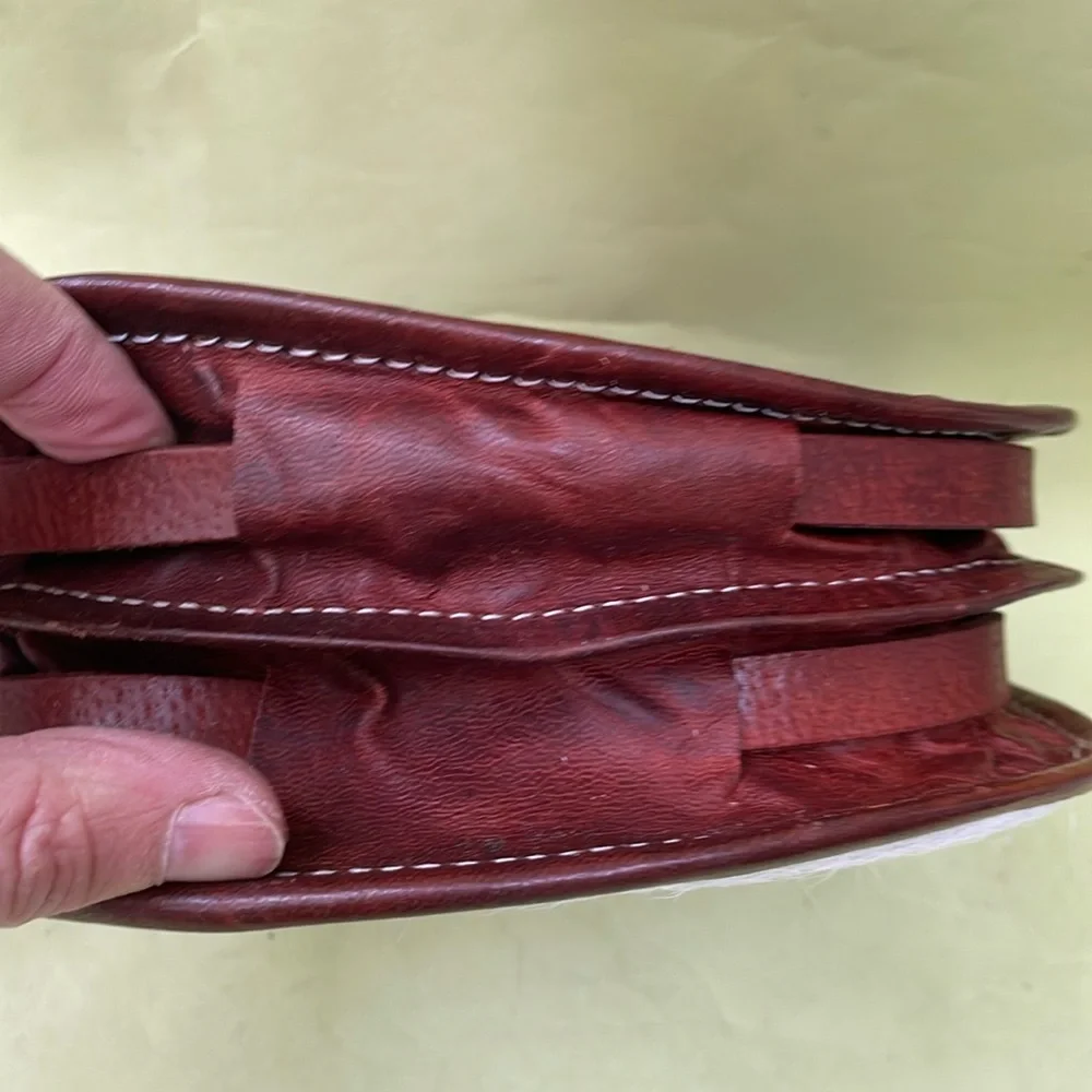 Vintage new tool made all leather mini crossbody bag - Picture 8 of 11